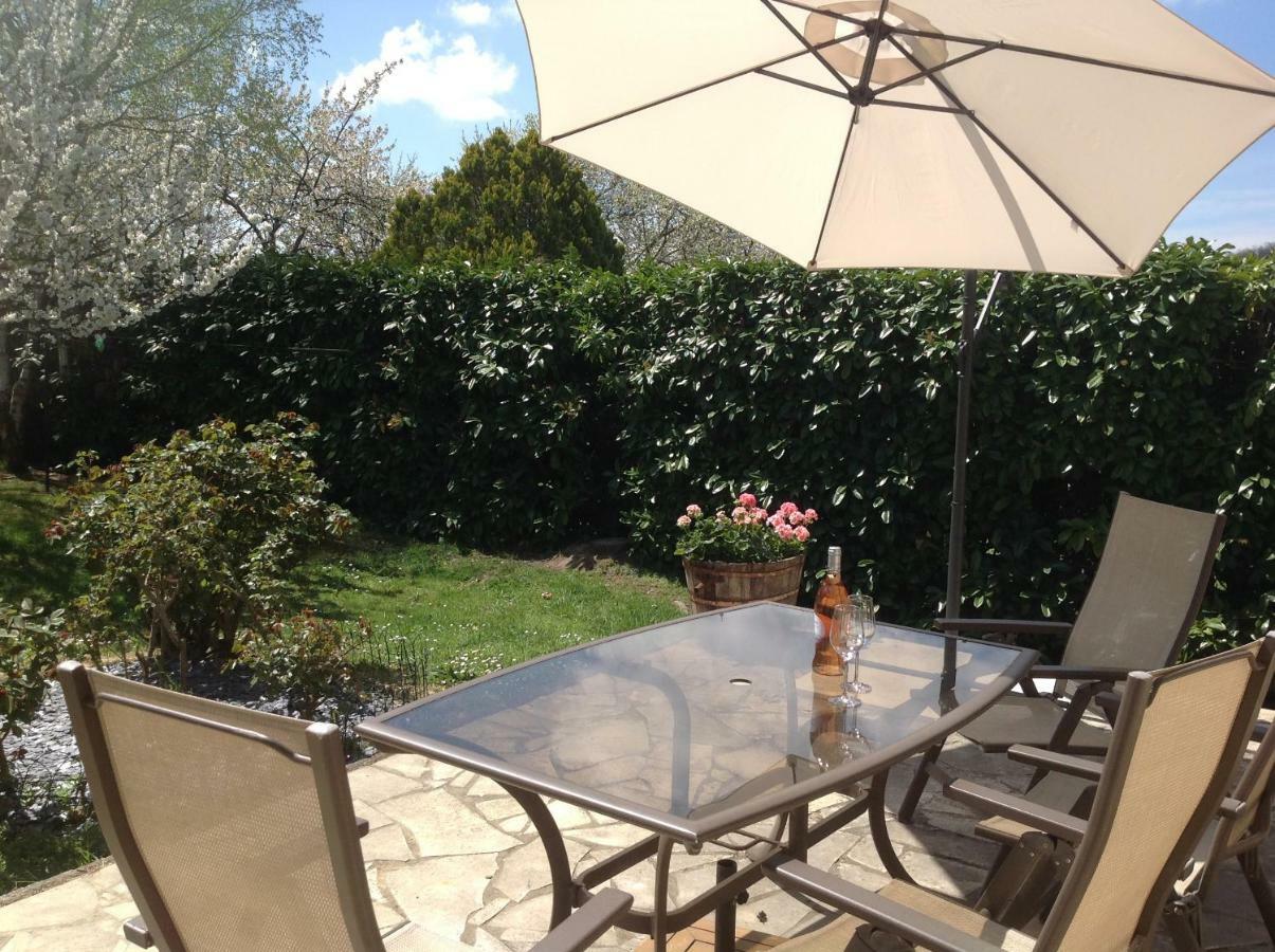 Chez Irene Bed and Breakfast Saint-Quentin-la-Tour Εξωτερικό φωτογραφία