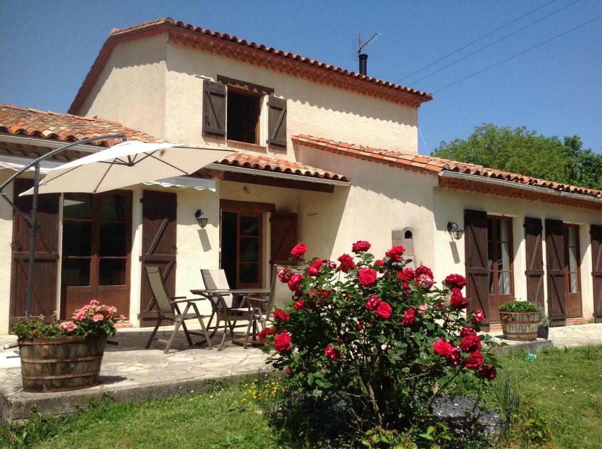 Chez Irene Bed and Breakfast Saint-Quentin-la-Tour Εξωτερικό φωτογραφία