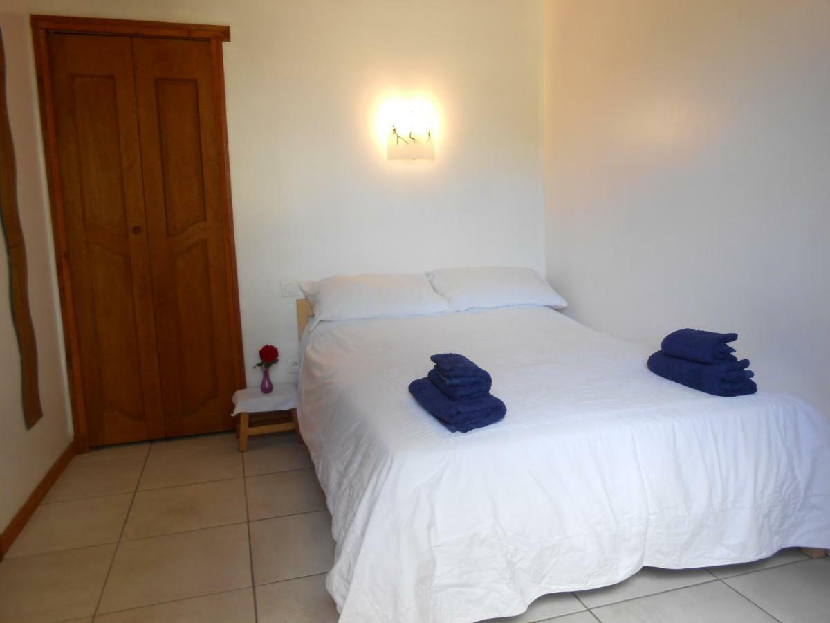 Chez Irene Bed and Breakfast Saint-Quentin-la-Tour Εξωτερικό φωτογραφία