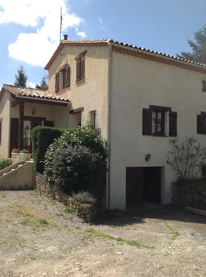 Chez Irene Bed and Breakfast Saint-Quentin-la-Tour Εξωτερικό φωτογραφία