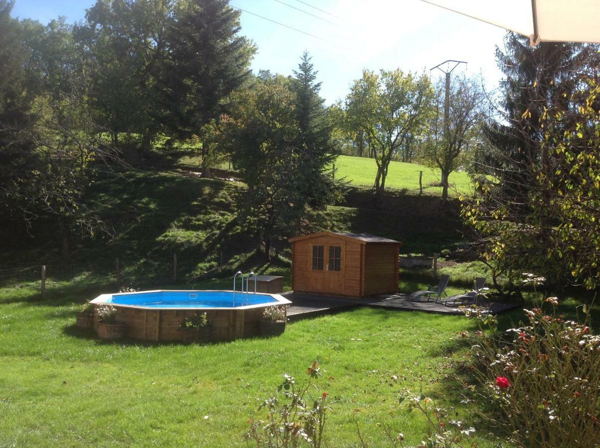 Chez Irene Bed and Breakfast Saint-Quentin-la-Tour Εξωτερικό φωτογραφία